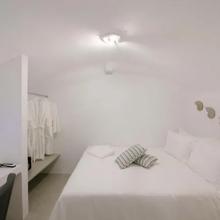 Kasteli Santorini Artemis Apartment
