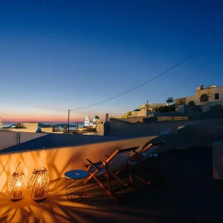 Kasteli Santorini Artemis Apartment Pýrgos